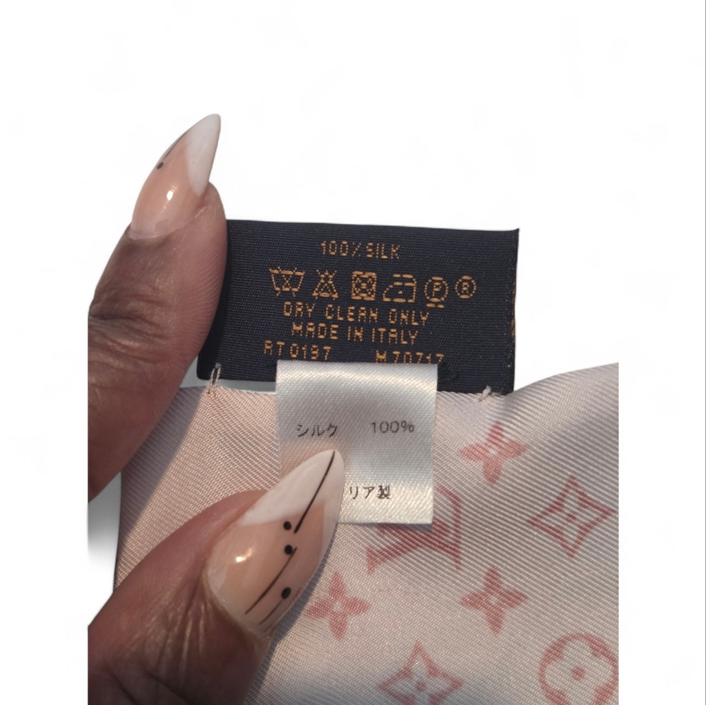 Authentic Louis Vuitton Silk Monogram Monokinawa Bandeau Pink Grey - Picture 5 of 5